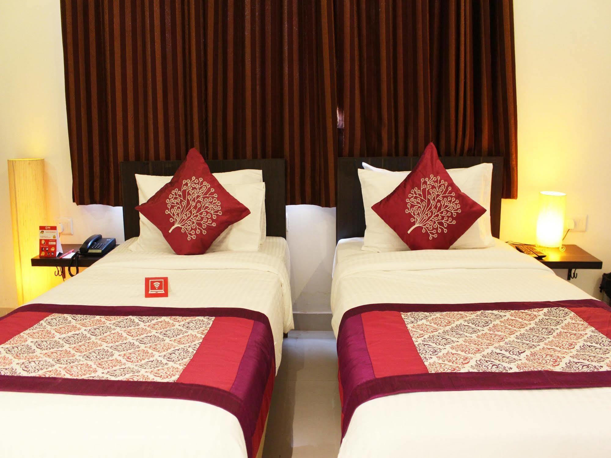 Hotel Oyo Flagship 387 Moulsari Avenue Gurgaon Zewnętrze zdjęcie
